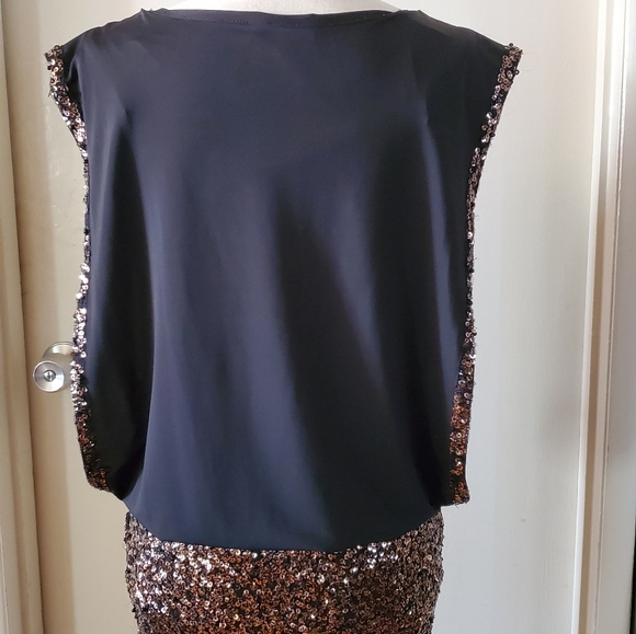 Dress - Picture 3 of 4